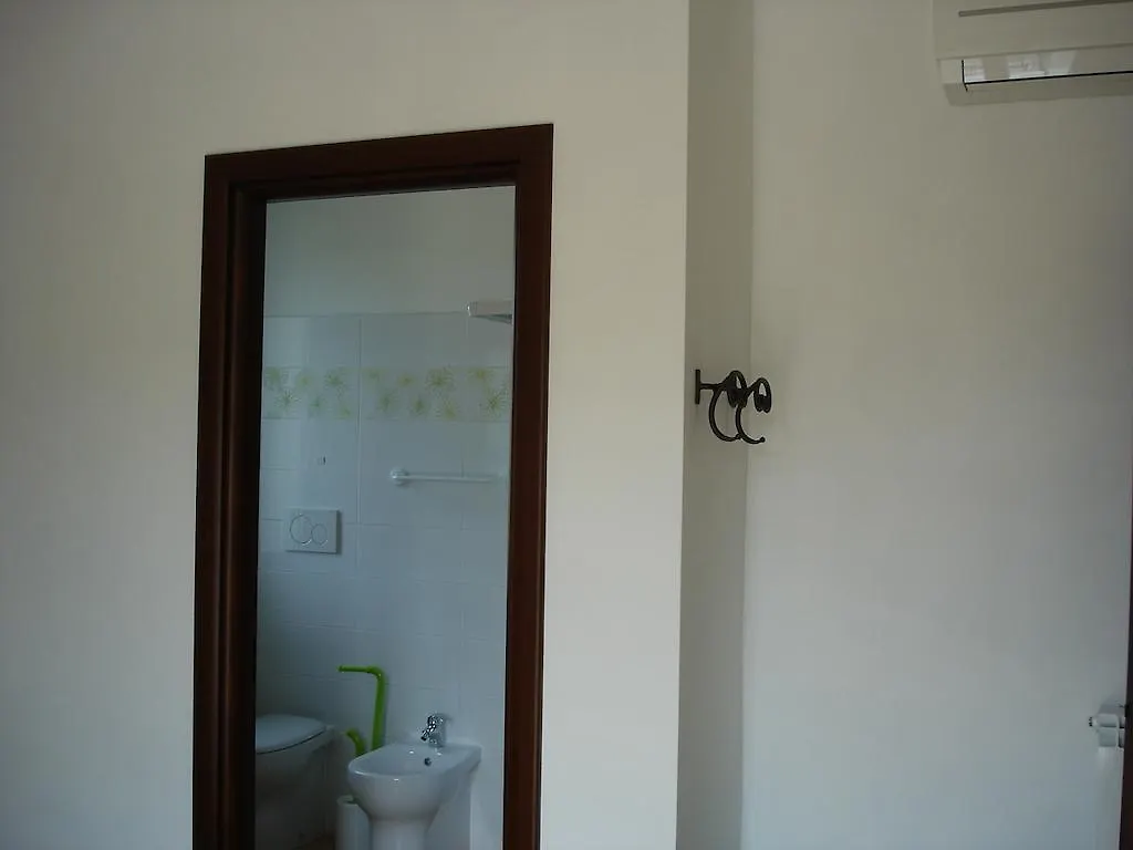 Agriturismo Le Giare Hotel Villanova d'Albenga 0*,